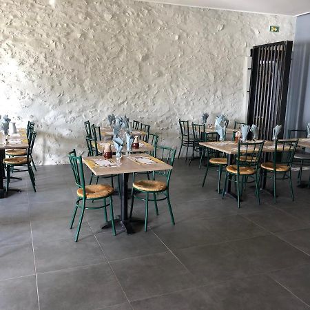 Готель Le Relais D'Etagnac Екстер'єр фото